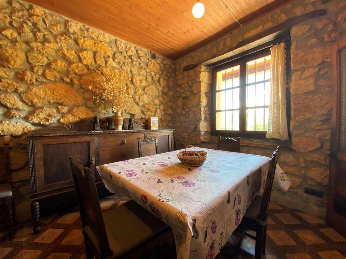 Casa Rural El Bohio Arriondas Ngoại thất bức ảnh